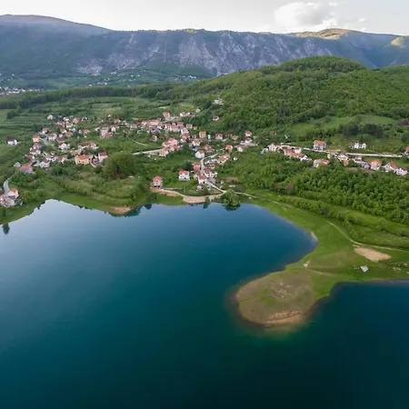 아파트 Apartman Malekin Prozor